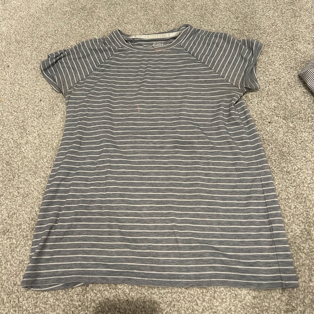 Athleta short sleeve girls size XL